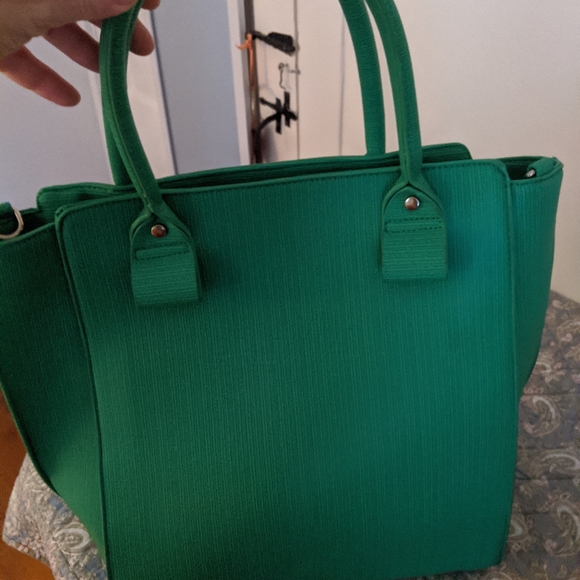 2 purses - Picture 10 of 10